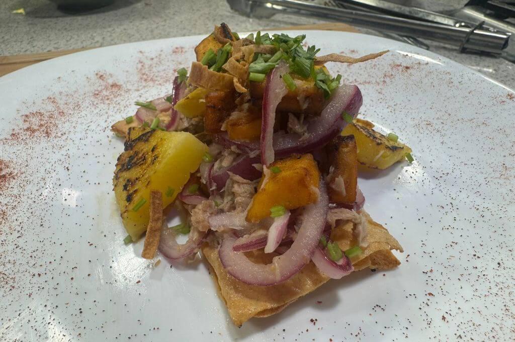 Ceviche de atún con piña