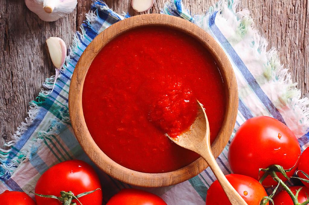 Salsa de tomate casera.