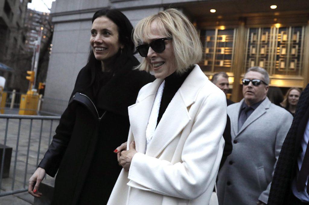 ¿Quién es E. Jean Carroll, la periodista a la que Trump debe pagar $83 millones?