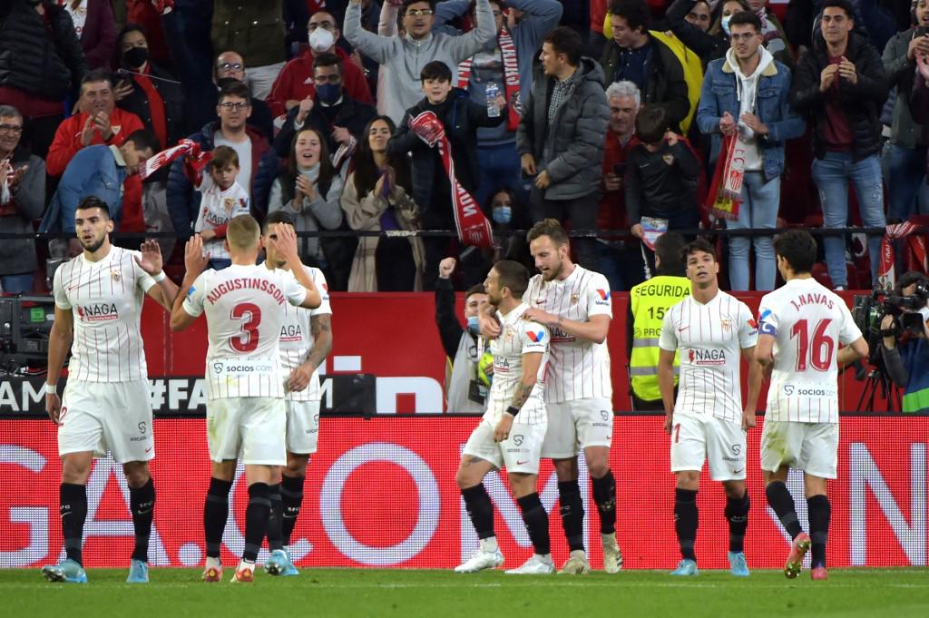 El Sevilla volvió a la senda del triunfo en la Liga de España. Foto AFP.