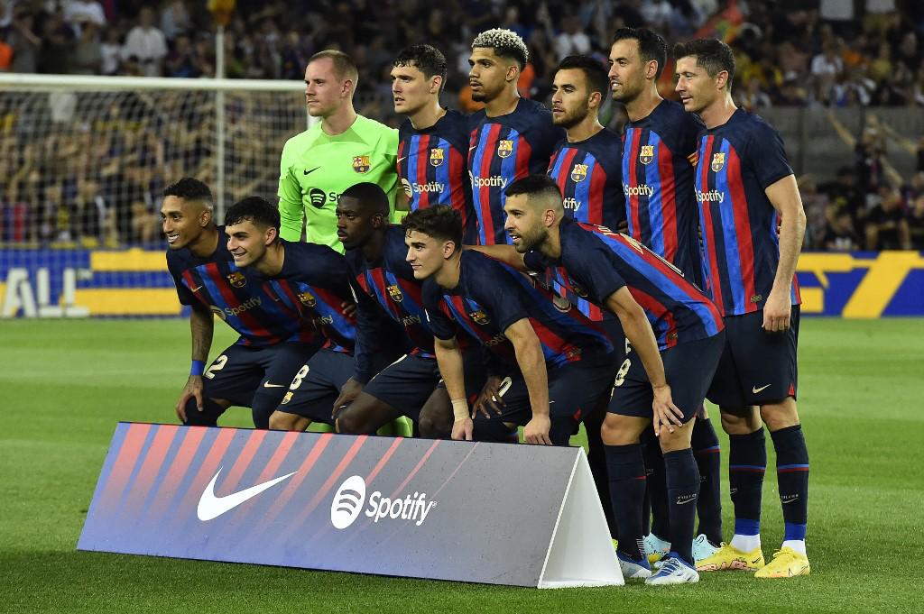 El 11 titular del FC Barcelona que mandó a la cancha Xavi Hernández.
