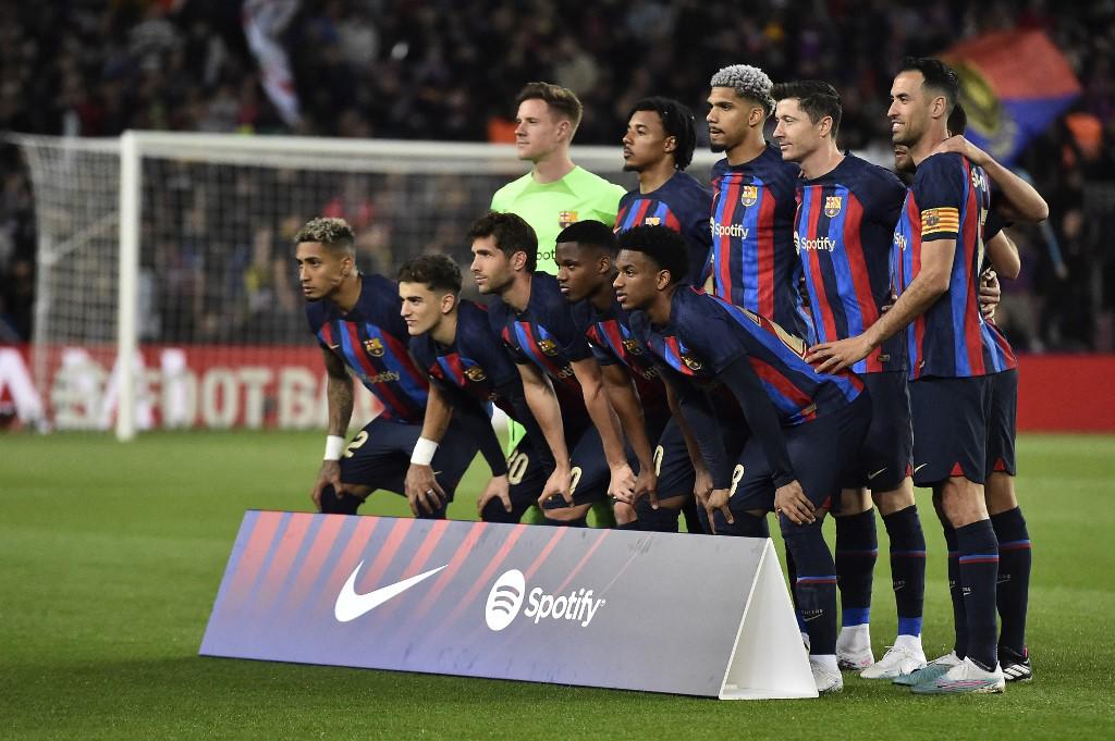 El 11 titular del Barcelona que mandó a la cancha Xavi Hernández.