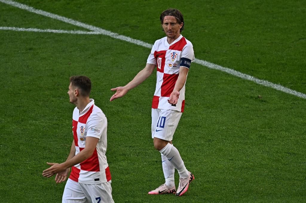 Luka Modric evidenció su frustración tras la goleada sufrida por Croacia.
