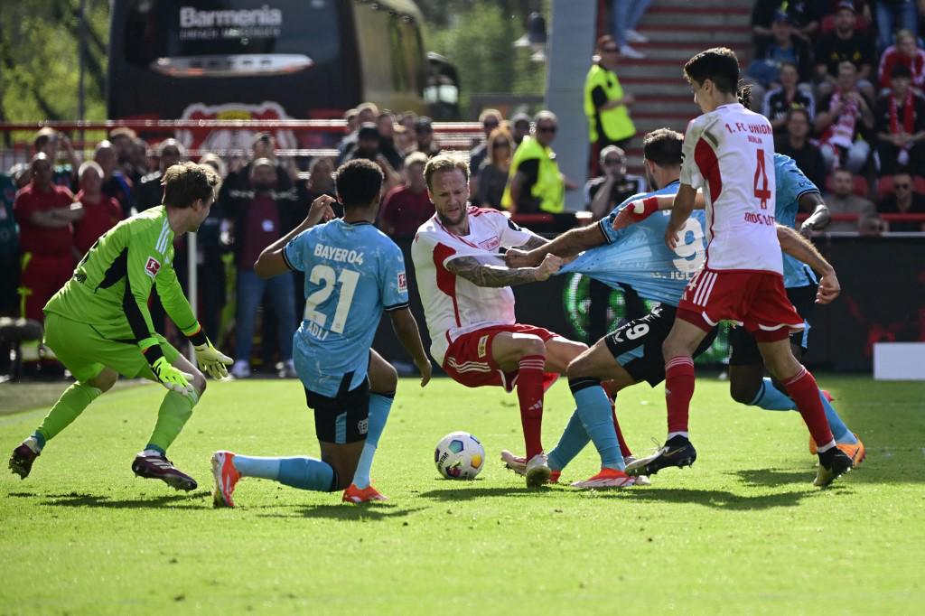 Bayern Múnich ganaba 2-0, pero terminó perdiendo 3-2 ante el modesto Heidenheim.