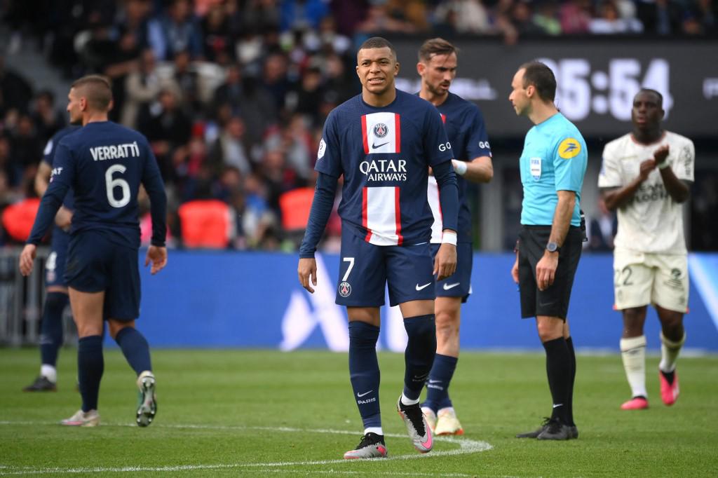 PSG sufre ridícula derrota en casa y su afición explota