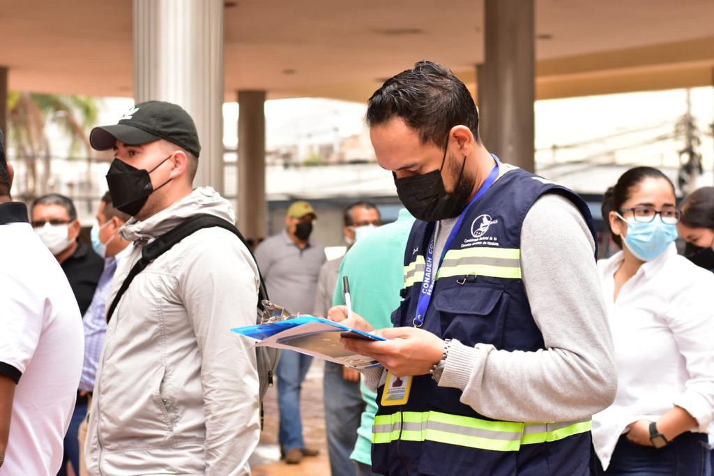 Empleados del CN denuncian que personas afines a Luis Redondo impiden acceso a instalaciones