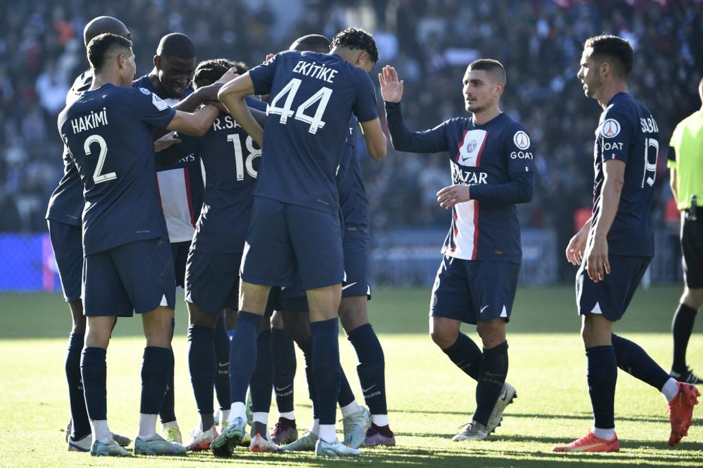 El PSG no tuvo problemas y goleó 5-0 al Auxerre.