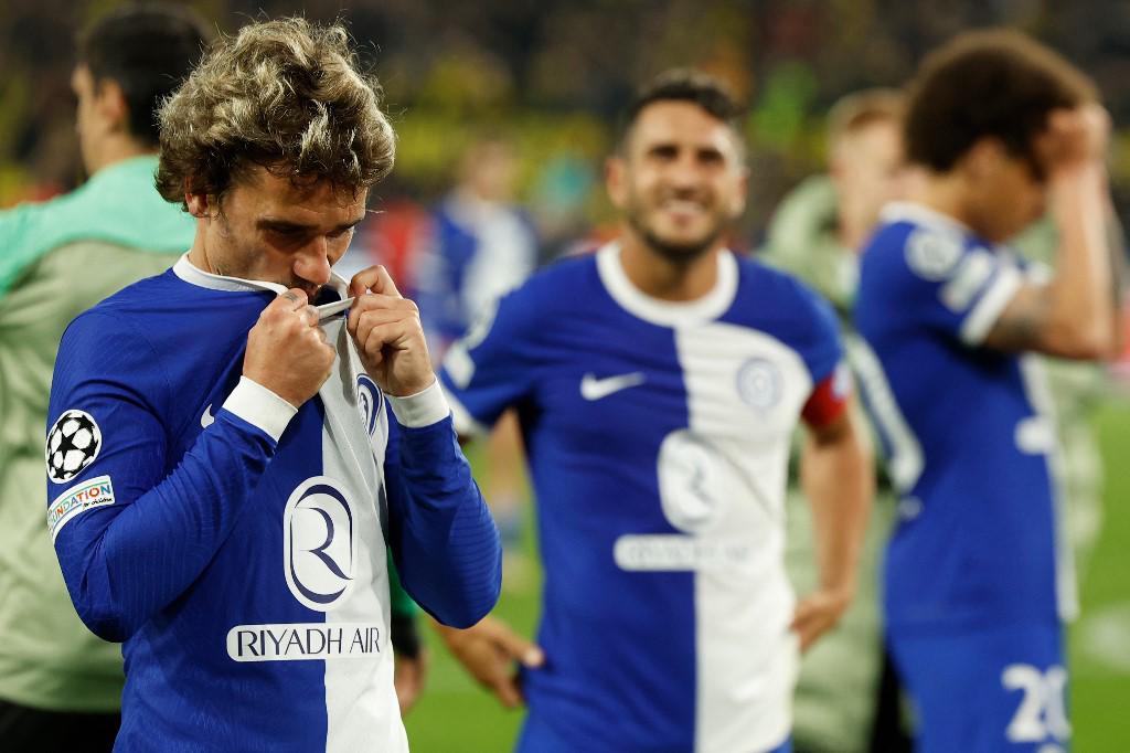 Griezmann quedó cabizbajo tras la eliminación del Atlético de Madrid.