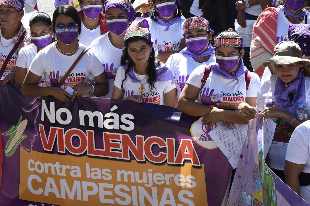 Mujeres hondureñas exigen no más violencia contra ellas