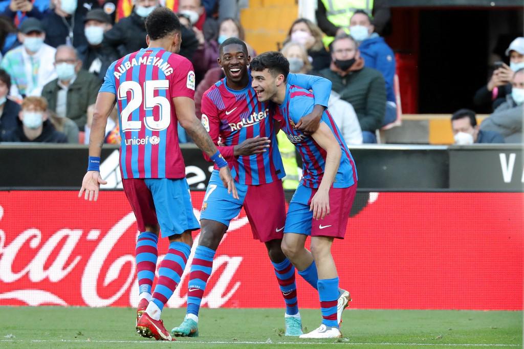 Pedri se encargó de liquidar al Valencia con un tremendo zapatazo.