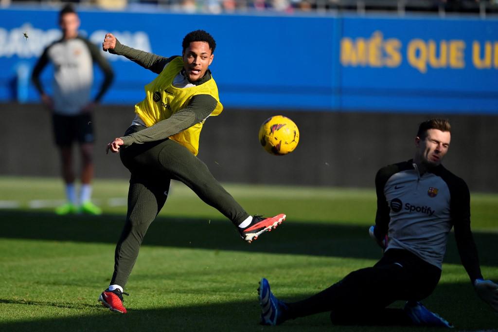 Vitor Roquea anotó un gol durante el entrenamiento del FC Barcelona.