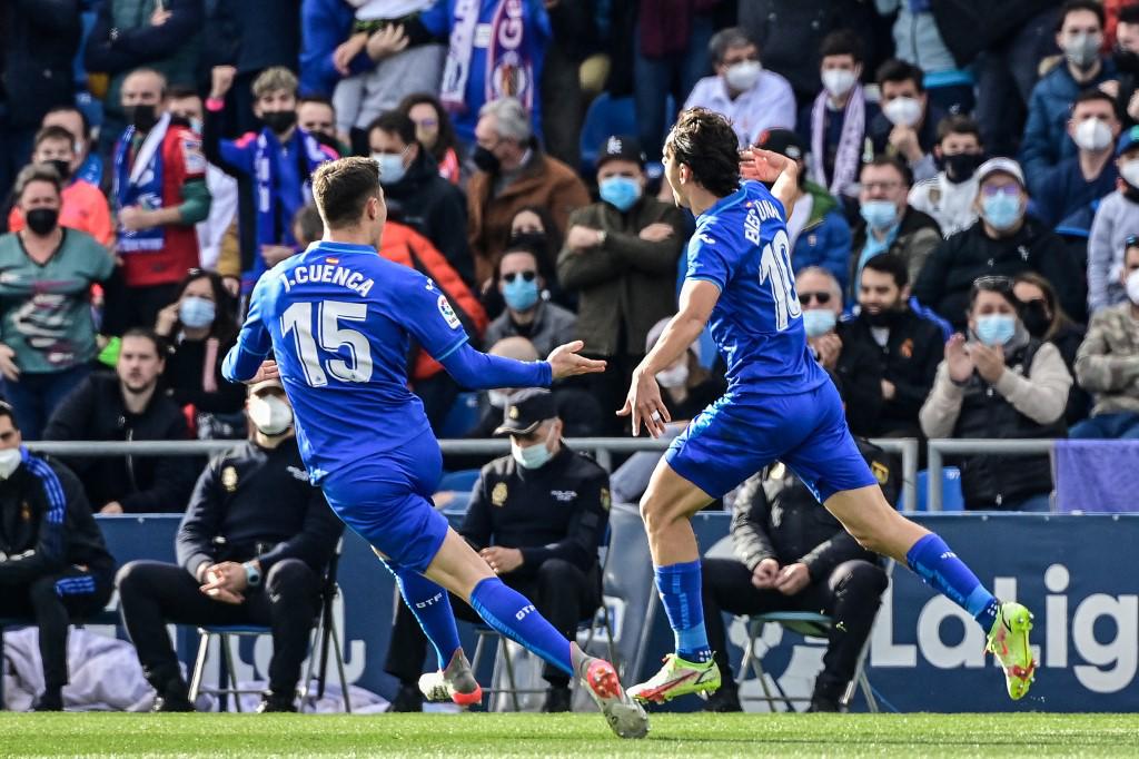 Enes Ünal celebrando el gol que le dio la victoria al Getafe ante Real Madrid.