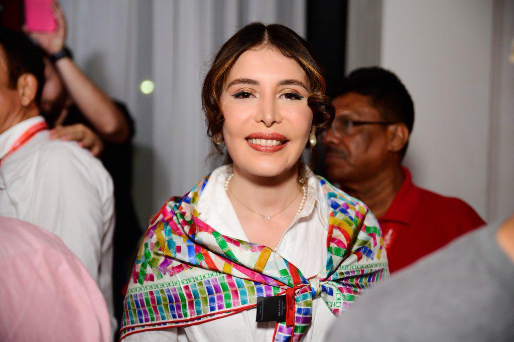 Iroshka Elvir a Scherly Arriaga: seguí haciendo campaña con los fondos de Sedesol