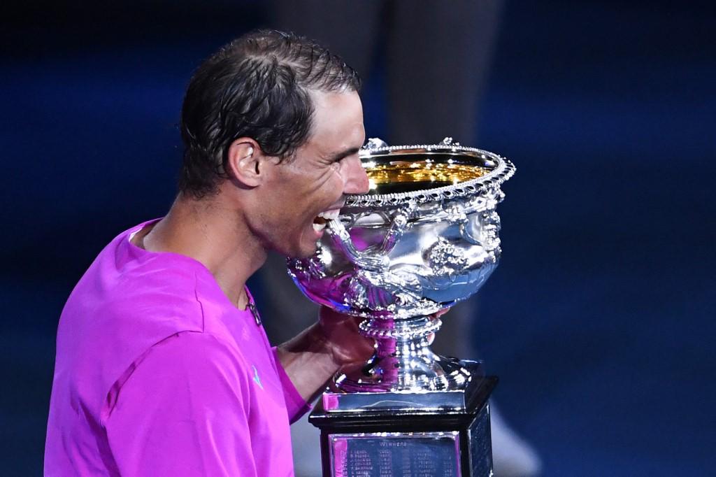 Nadal se convierte a sus 35 años en el único poseedor del récord de títulos en Grand Slam, que compartía hasta ahora con Roger Federer y Novak Djokovic.