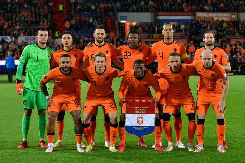 El 11 titular de Países Bajos que le recetó una paliza de 6-0 a la débil selección de Gibraltar.