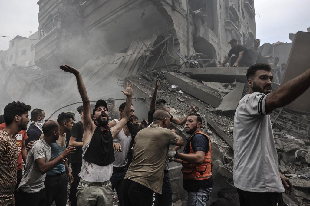 Petro amenaza romper relaciones con Israel