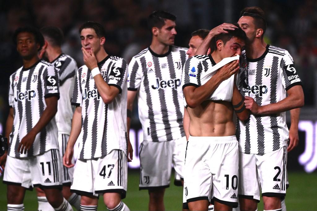 Paulo Dybala no pudo contener las lágrimas tras despedirse de la afición de la Juve.