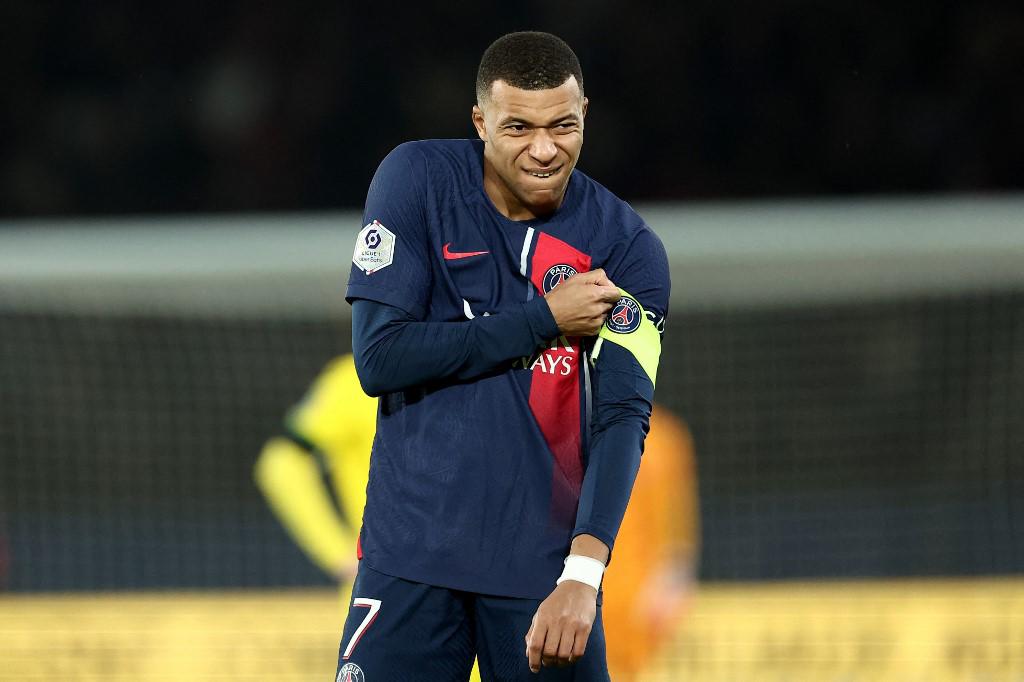 Mbappé se convertirá en agente libre en junio del 2024.