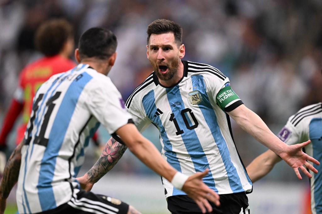 Argentina y Messi doblegan a México y enderezan el camino
