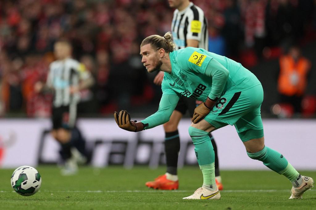 ¿Error de Karius? El gol de Rashford en la final de la Carabao Cup