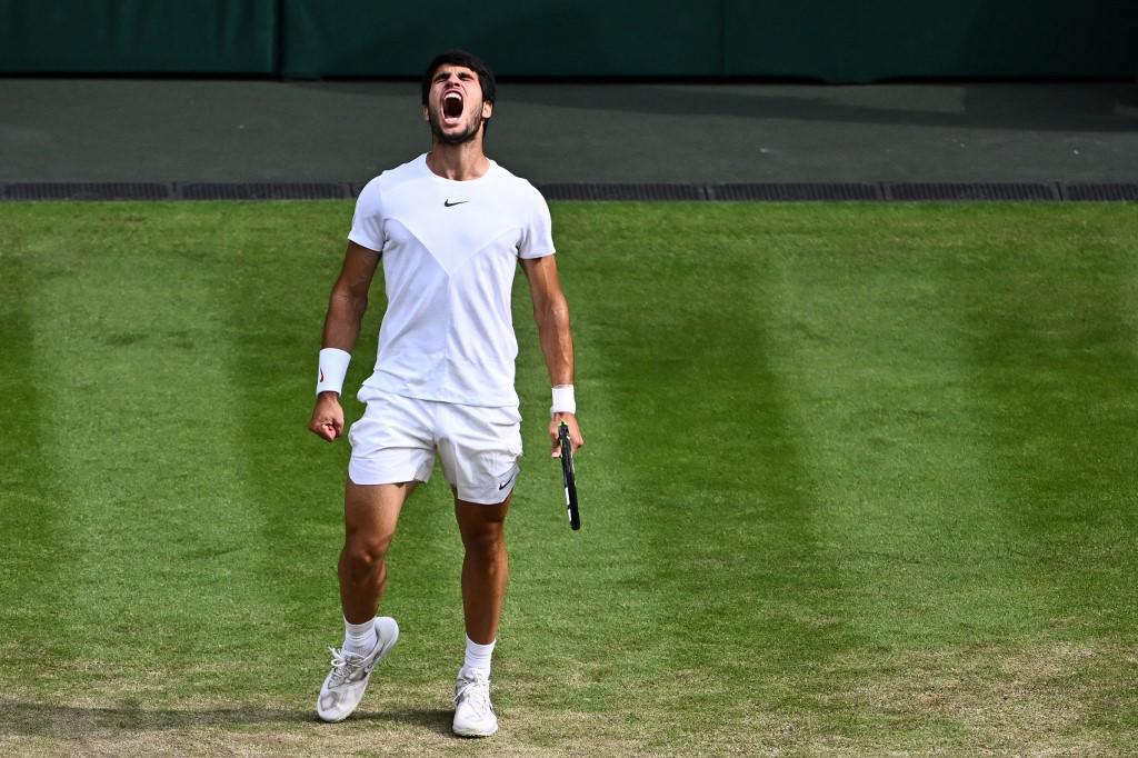 Alcaraz destrona a Djokovic y hace historia al conquistar Wimbledon