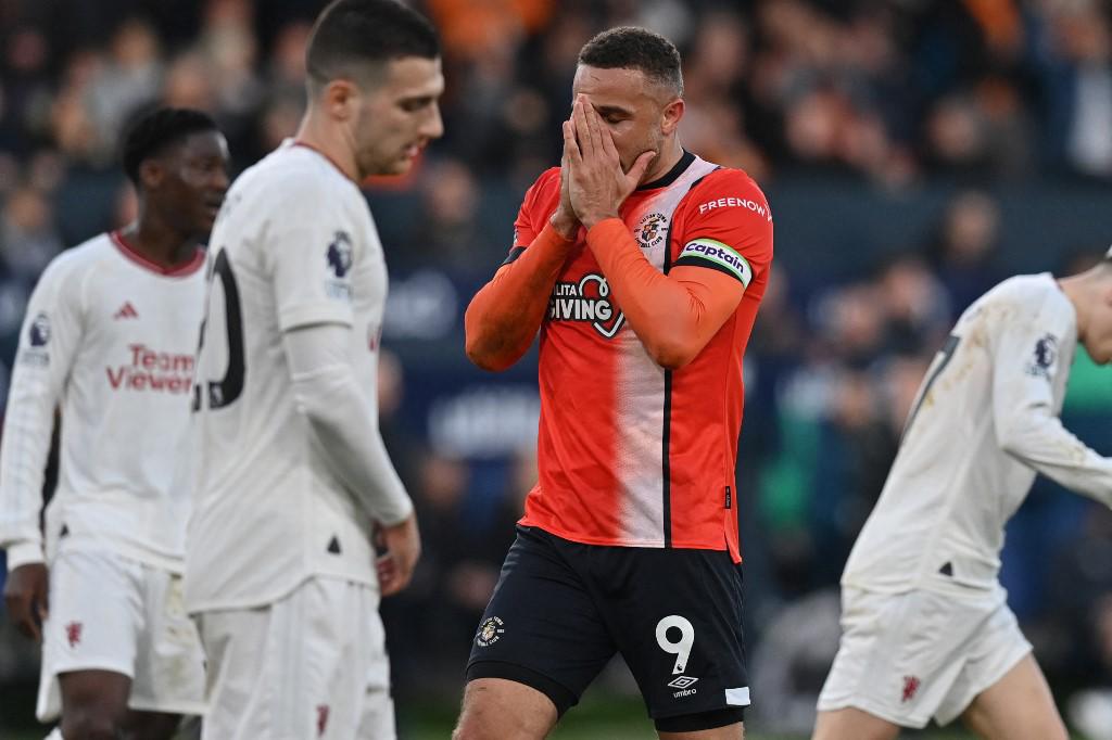 Manchester United vence al Luton en un increíble partido