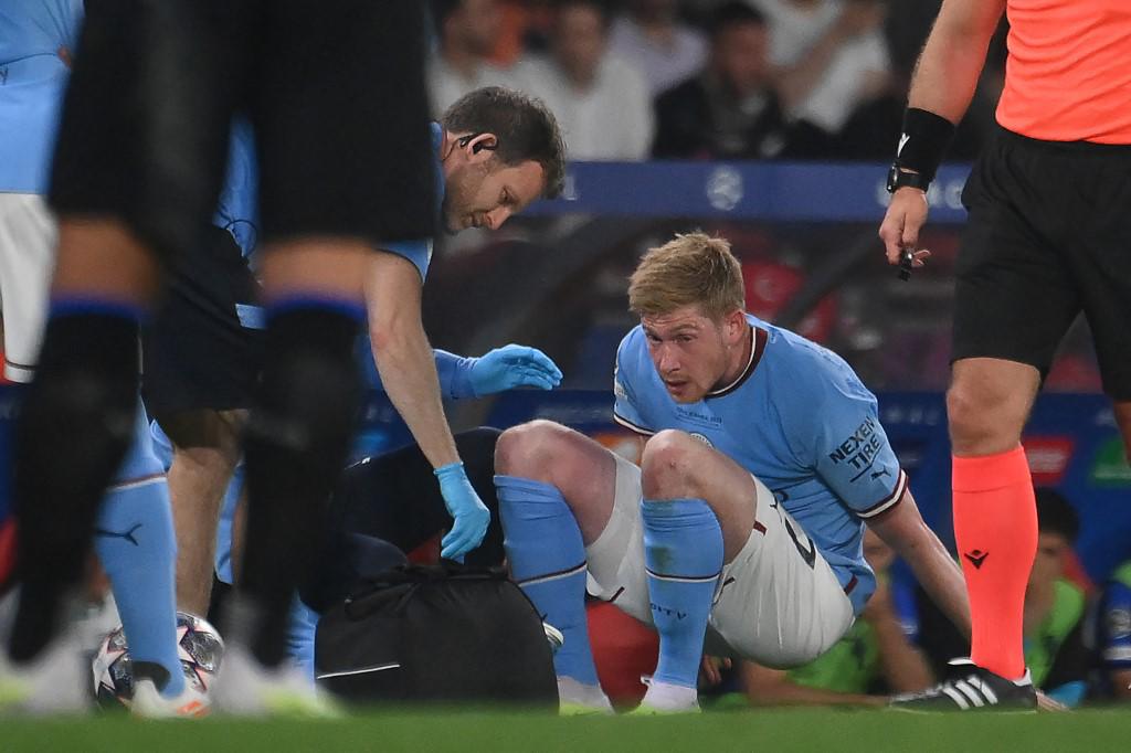Kevin de Bruyne, otra vez lesionado en una final de Champions League