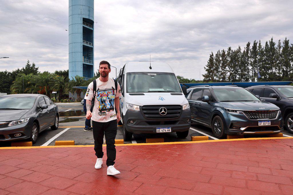 Messi llegó a Argentina para enfrentar a Panamá y Curazao