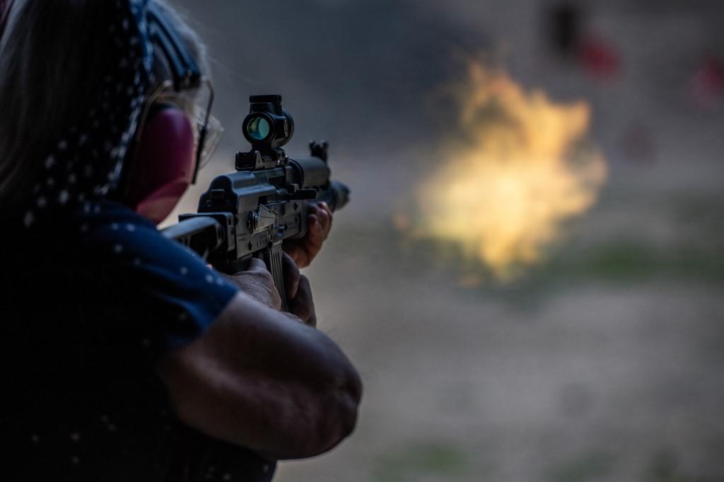 Óscar Andrés Rodríguez lamenta destinen más dinero para las guerras