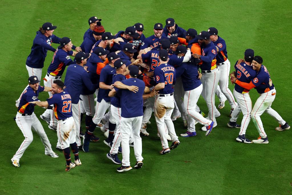 ¡Historia para Honduras! Los Astros y Mauricio Dubón son campeones de la Serie Mundial