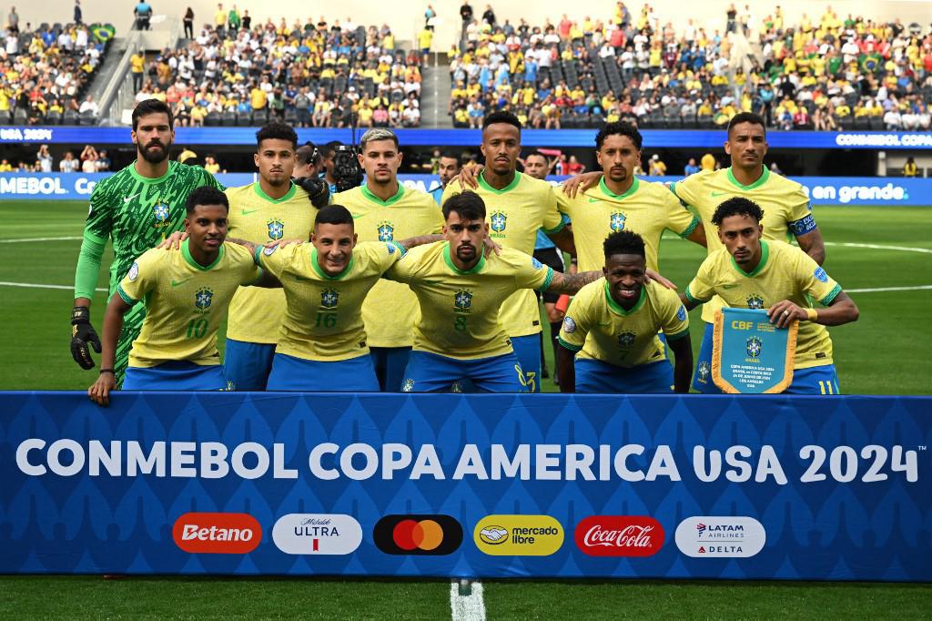 El 11 titular de Brasil que enfrentó a Costa Rica.