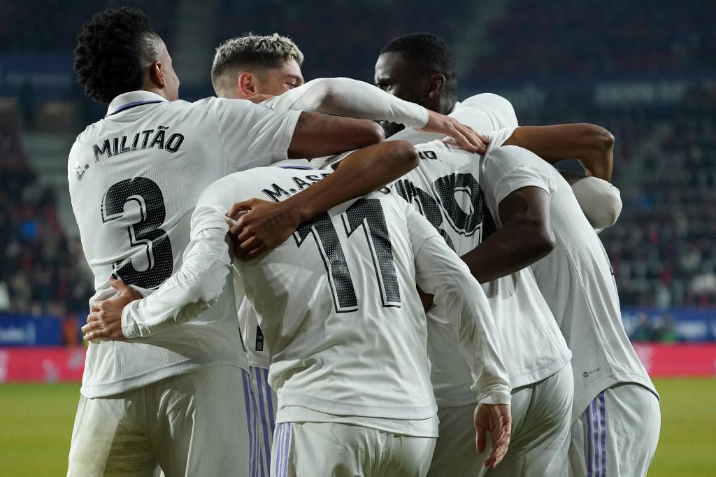Real Madrid logró un triunfo valiosos en el complicado campo del Osasuna.