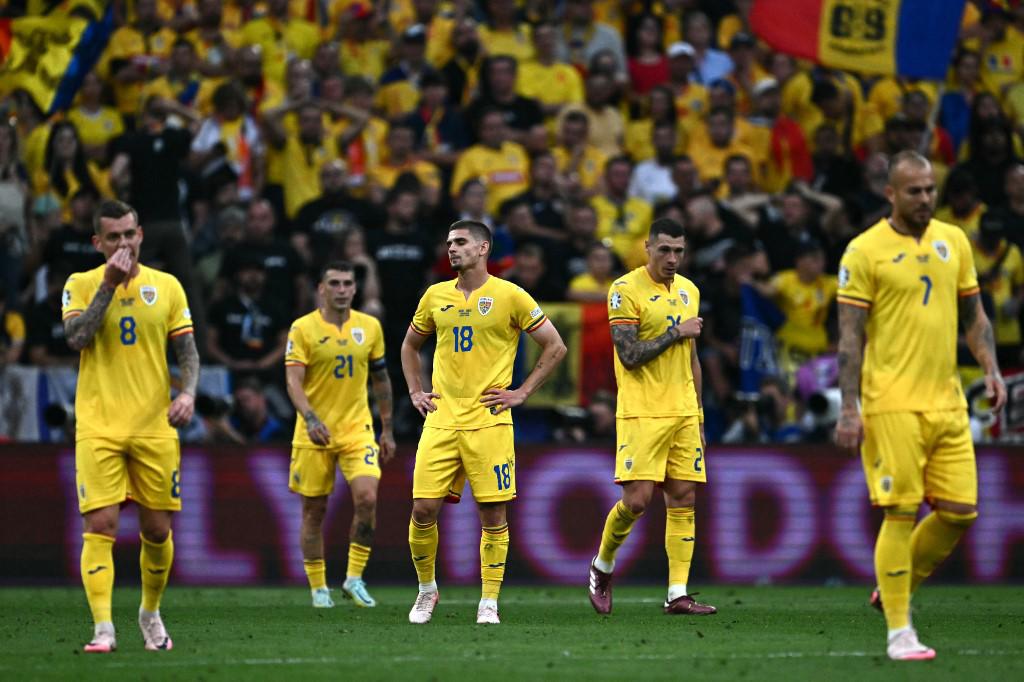 Países Bajos golea a Rumania y está en cuartos de final de la Eurocopa