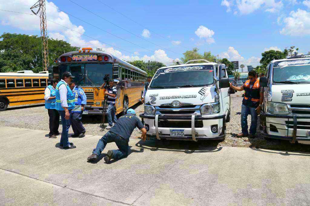 Comienzan las revisiones físico mecánicas de los buses que saldrán en el Feriado Morazánico