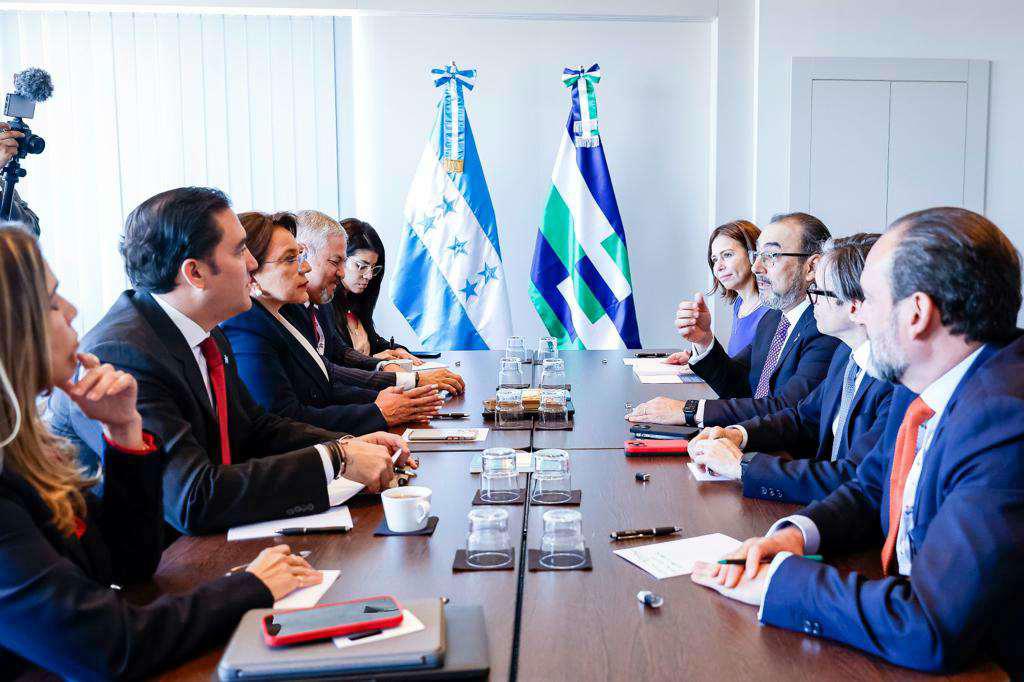 Una represa y tres hospitales, proyectos que ejecutará la Unión Europea