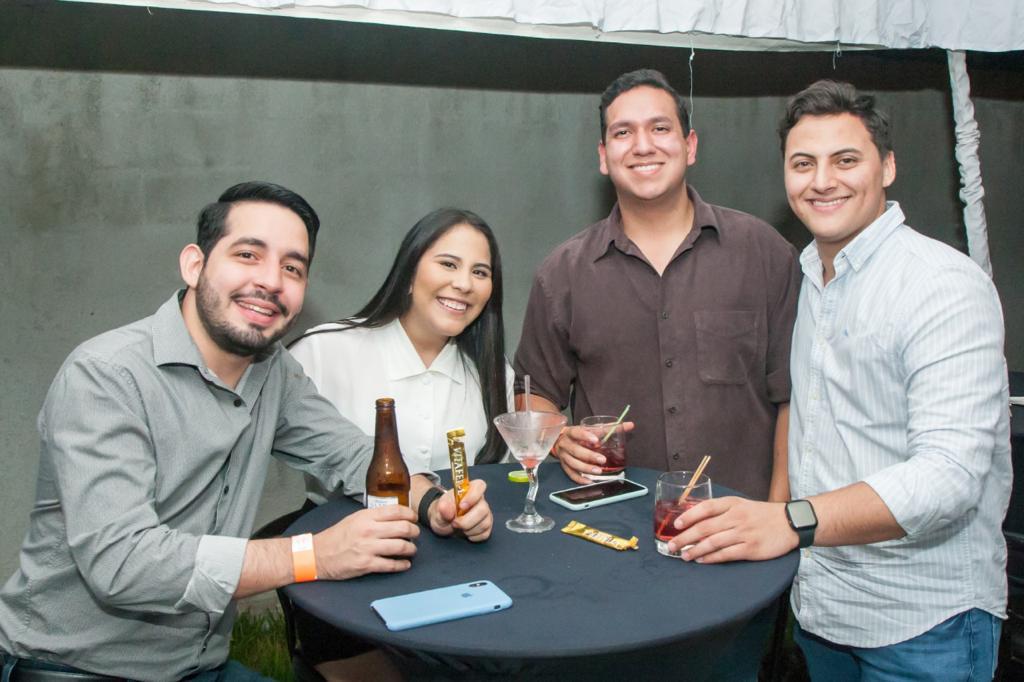 Coctel fraternal por el lanzamiento de Vitafer L Honduras