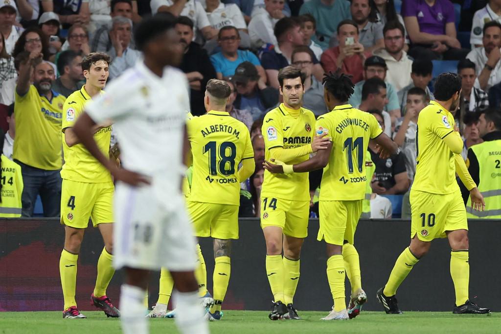 Jugadores del Villarreal celebrando en el Santiago Bernabéu.