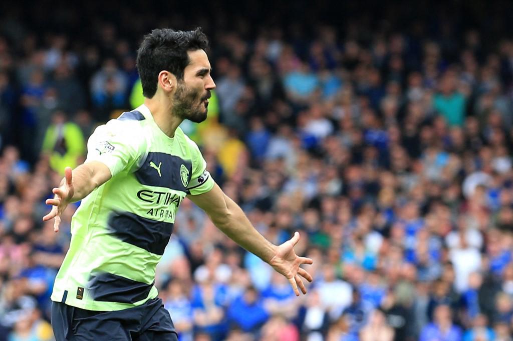 Ilkay Gundogan marcó un doblete el domingo en la goleada 3-0 del Manchester City ante Everton.