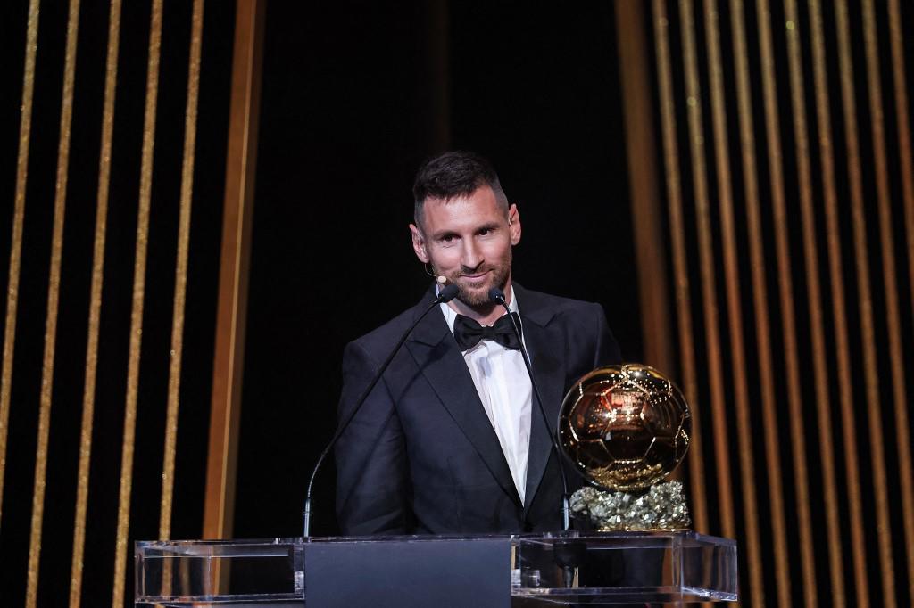 Lionel Messi agradeció las muestras de cariño luego de recibir el Balón de Oro.