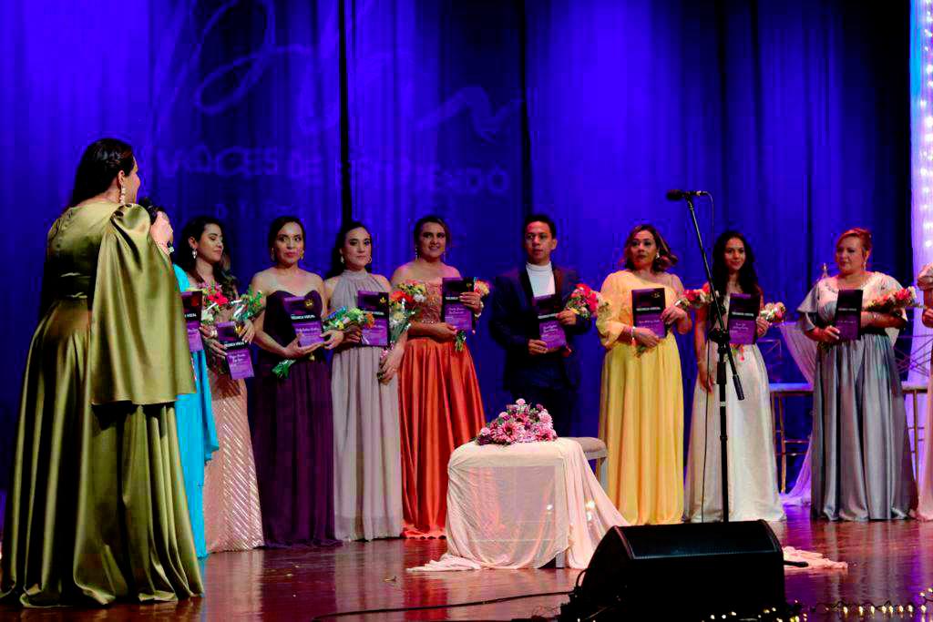 “Gala”, un exitoso concierto de canto