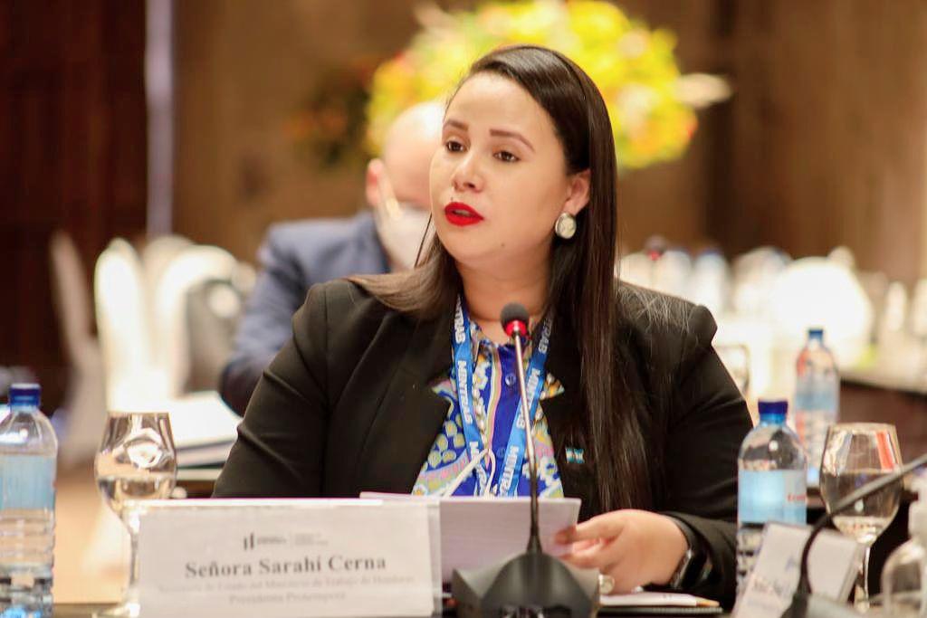 Lesly Cerna, ministra de Trabajo, declina a su aspiración de ser fiscal general