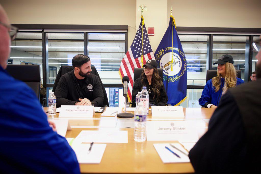 ¿Quién es Kristi Noem, secretaria de Seguridad de Estados Unidos que visitó Honduras?