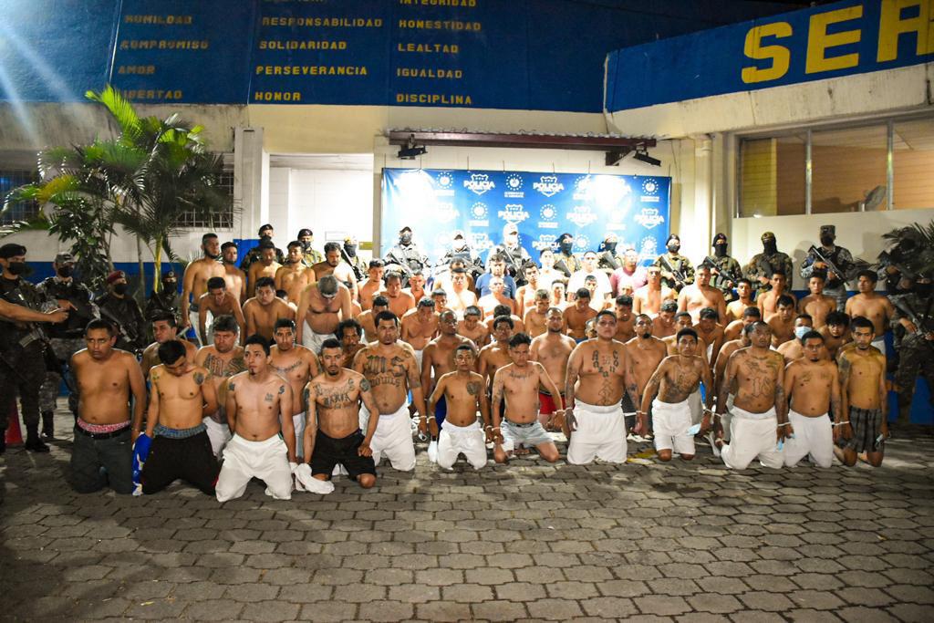 “Cárcel o muerte”: La advertencia de Bukele a los pandilleros tras la entrada en vigor de nuevas reformas