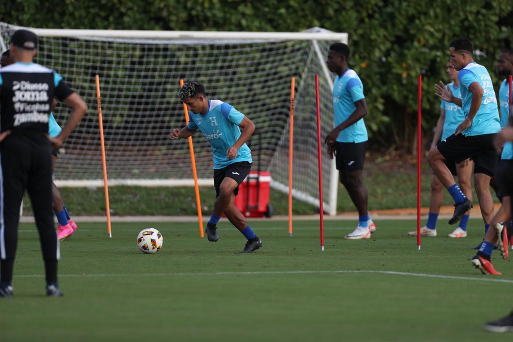 José Mario Pinto fue uno de los elegidos por Rueda para encarar el amistoso ante Islandia en Estados Unidos.