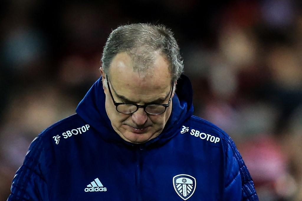 Marcelo Bielsa deja de ser entrenador del Leeds United