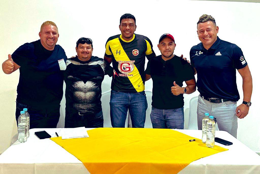 Sergio Peña firmó contrato con el Génesis de Comayagua.