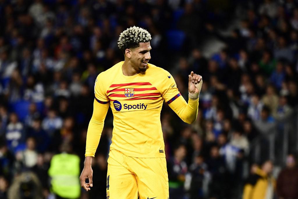 Araújo y su felicidad tras anotar el gol que le dio el triunfo al Barcelona ante la Real Sociedad.