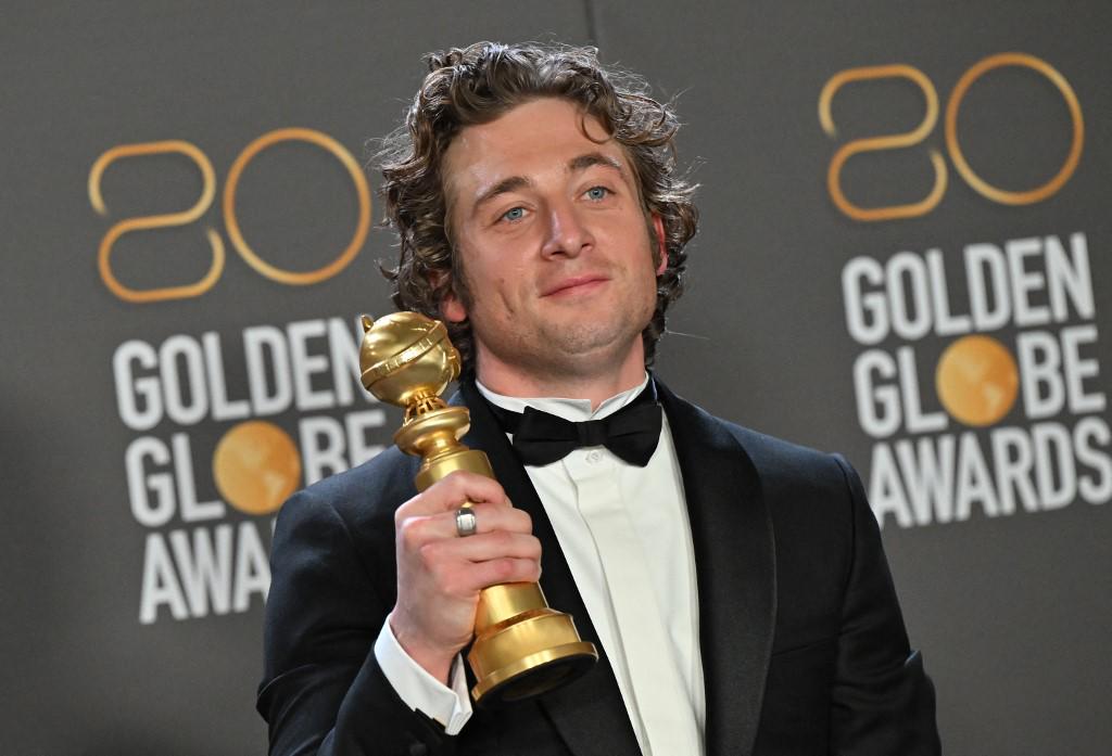 Jeremy Allen White se llevó el Globo de Oro al mejor actor en una serie musical o de comedia por The Bear.