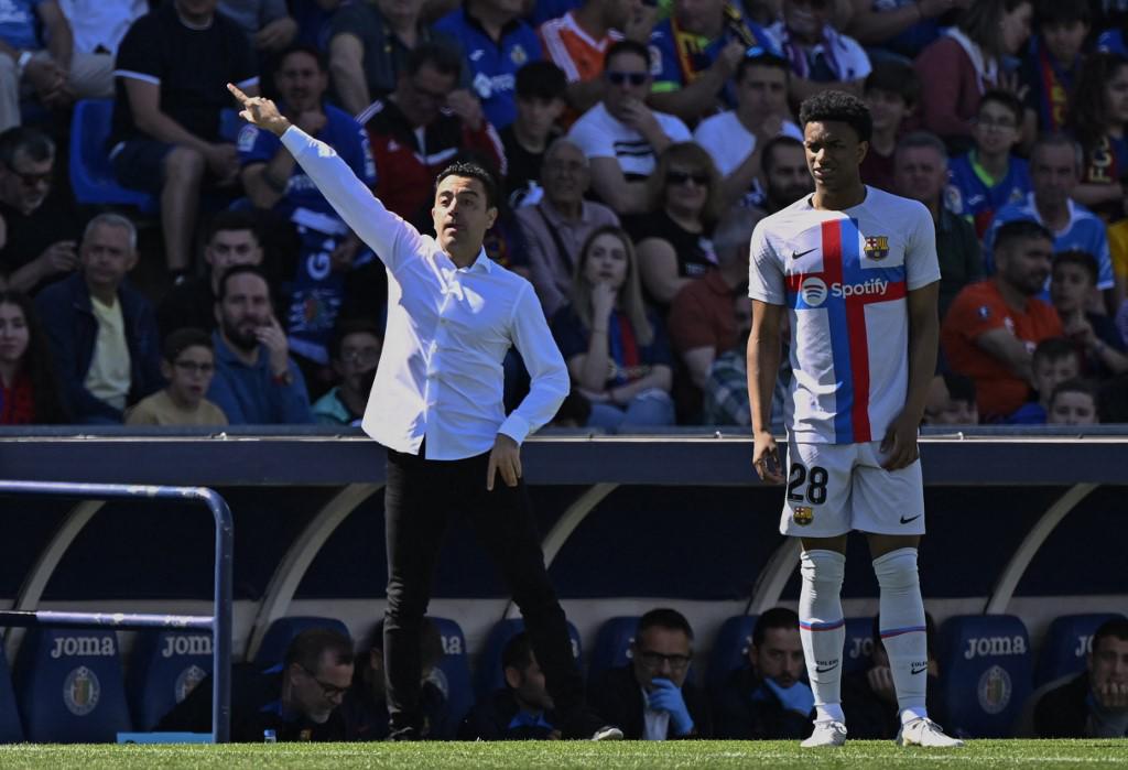 Xavi Hernández y su equipo se atascó al empatar sin goles ante Getafe.