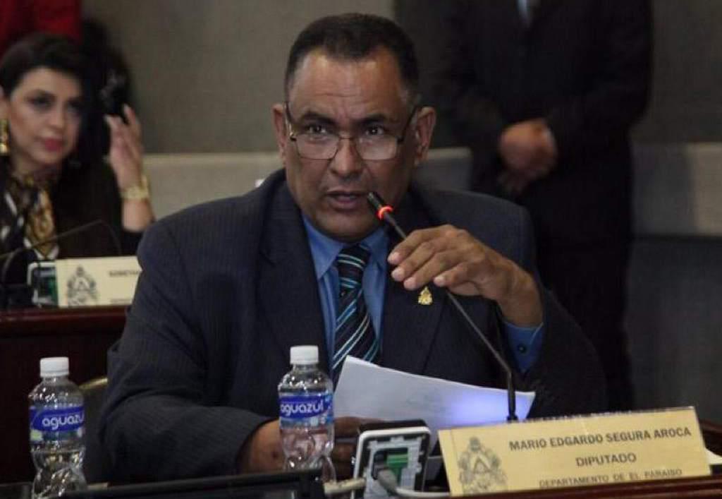 Mario Segura es el jefe de la bancada de diputados del Partido Liberal en el Congreso Nacional de Honduras.